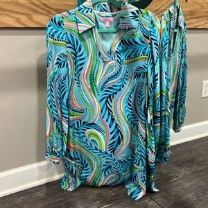 NWT, size 2 gorgeous long sleeved silk dress! Belt is missing!